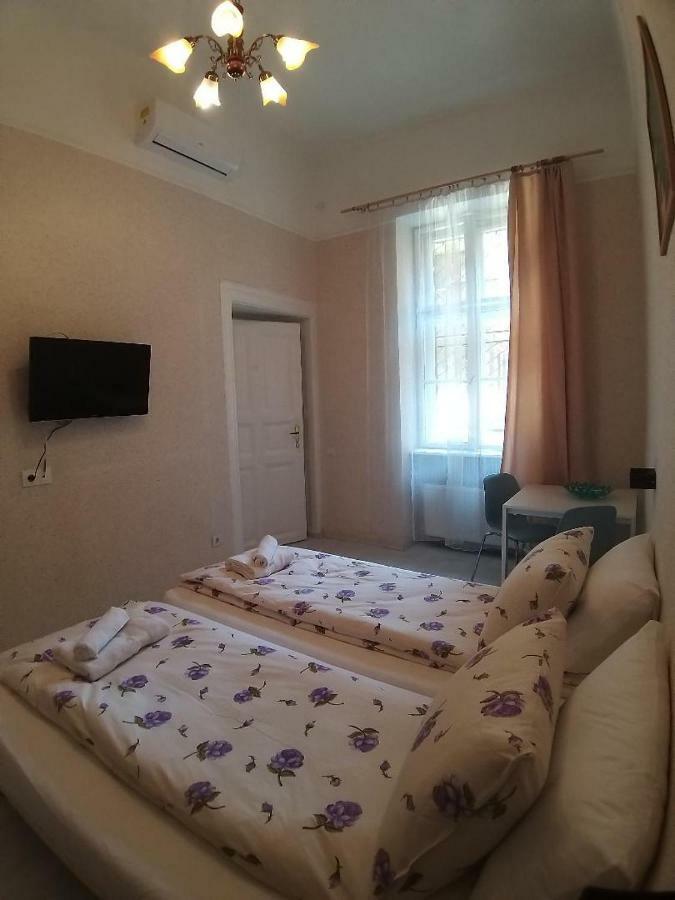 Melisa Apartment Budapeste Exterior foto
